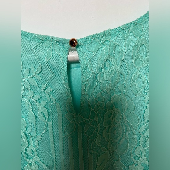 XHILARATION LACE PALE GREEN JR SIZE  M DRESS - Picture 4 of 8